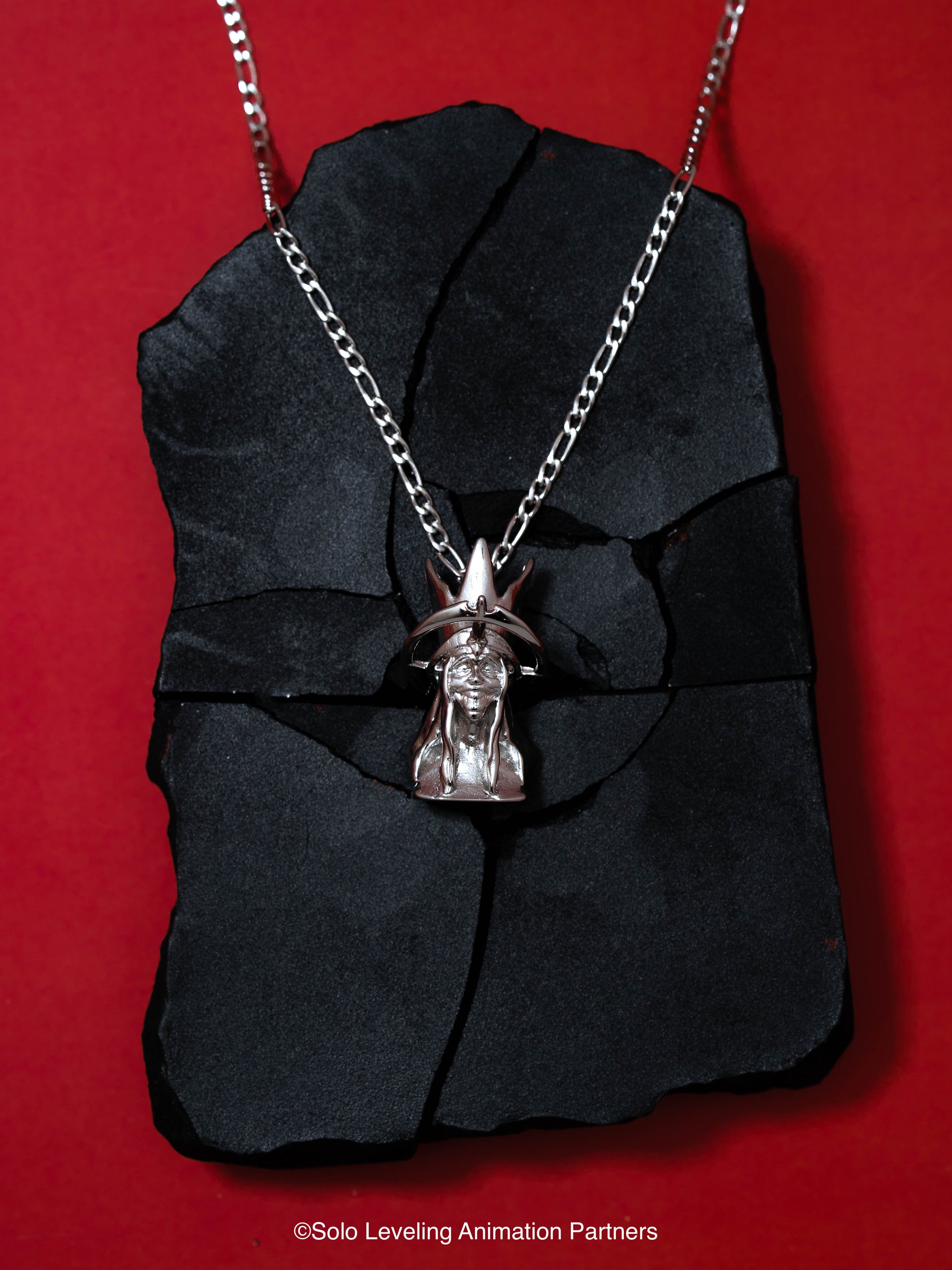 SOLO LEVELING STATUE OF GOD PENDANT product photo from Kiyostudios