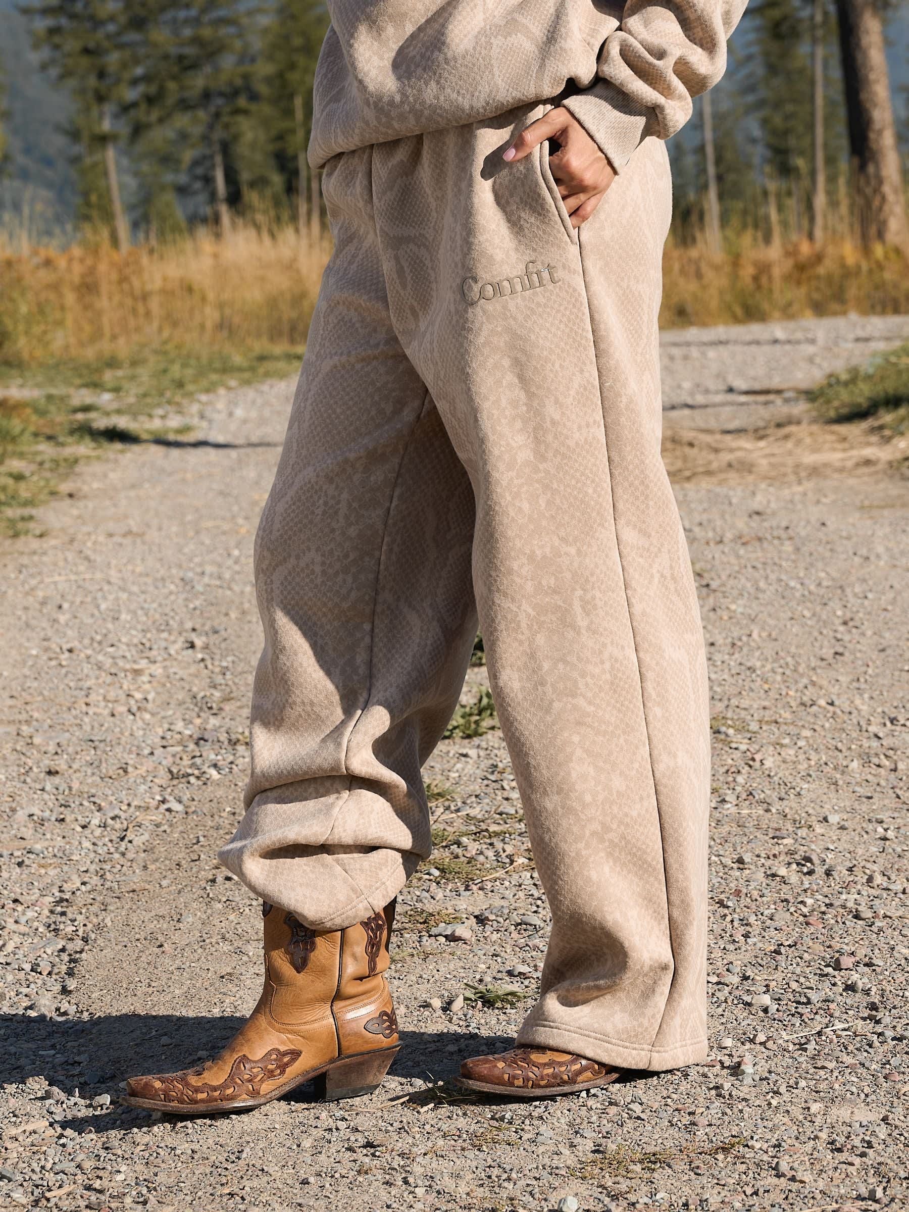 NEW COLORMinimalist Straight Leg SweatpantsFrom product photo from Comfrt