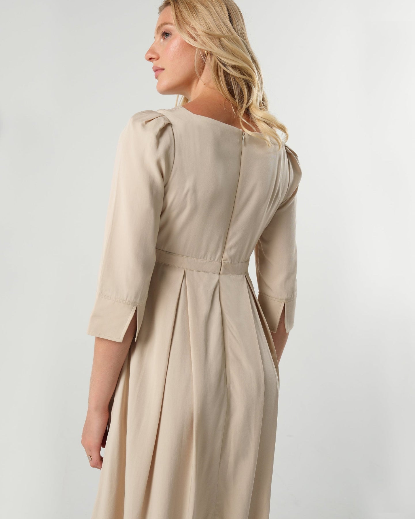 Black product photo from Marionmaternity